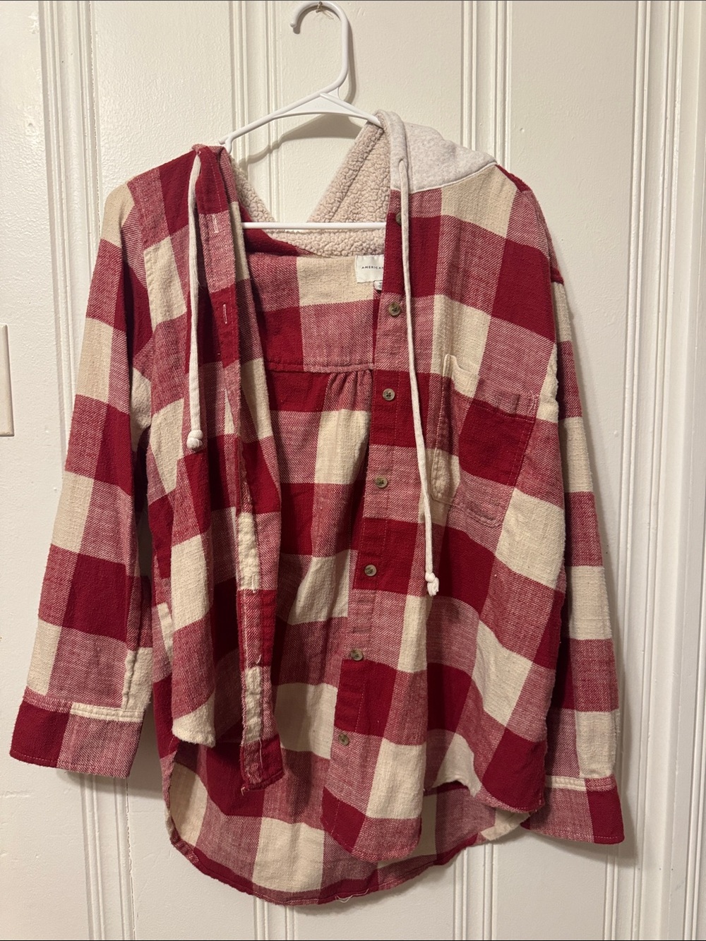 American Eagle Plaid Red & Cream Hooded Button-Front women’s Shirt